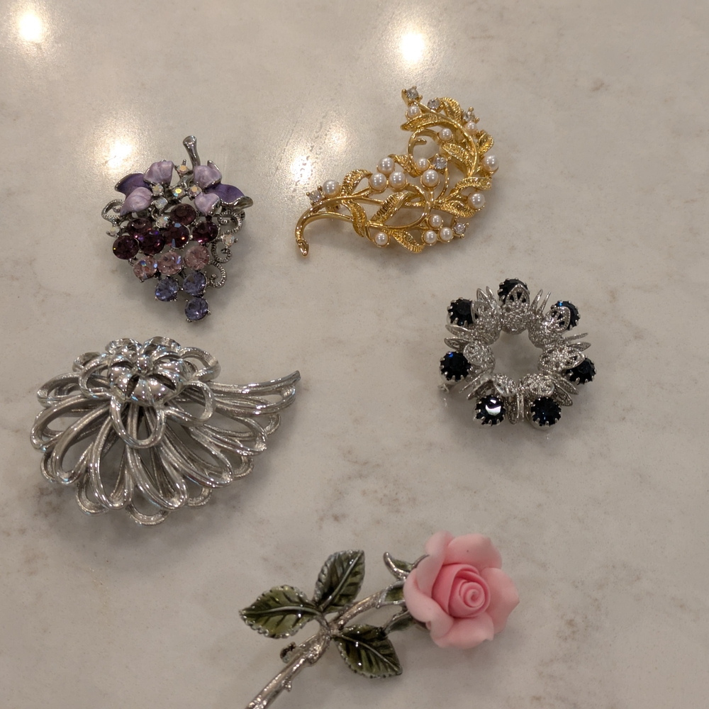 Chic Floral Silver and Gold Brooch Collection Set Of 5
